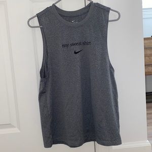Nike Dri-Fit sleeveless shirt / size. adult small